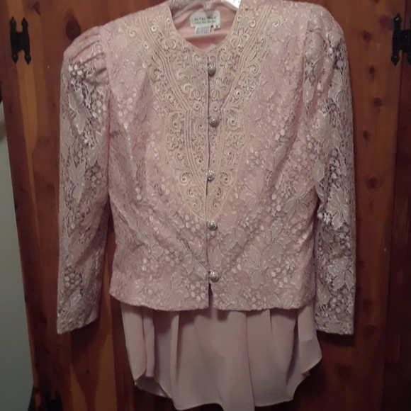 In The Mood 2 Piece Lace Jacket Suit - Picture 5 of 7